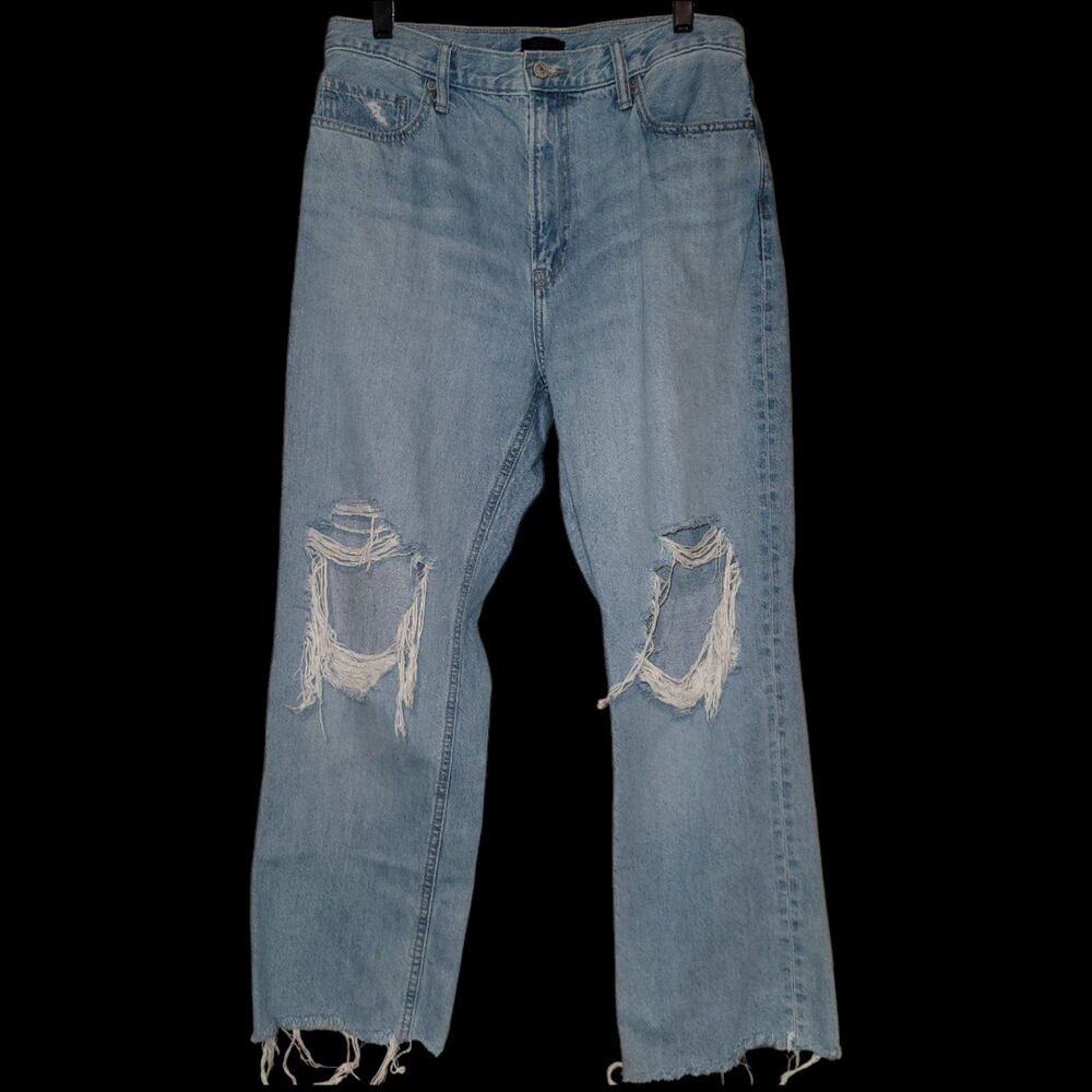 Uniqlo High Rise Straight Womens Jeans in size 30x32